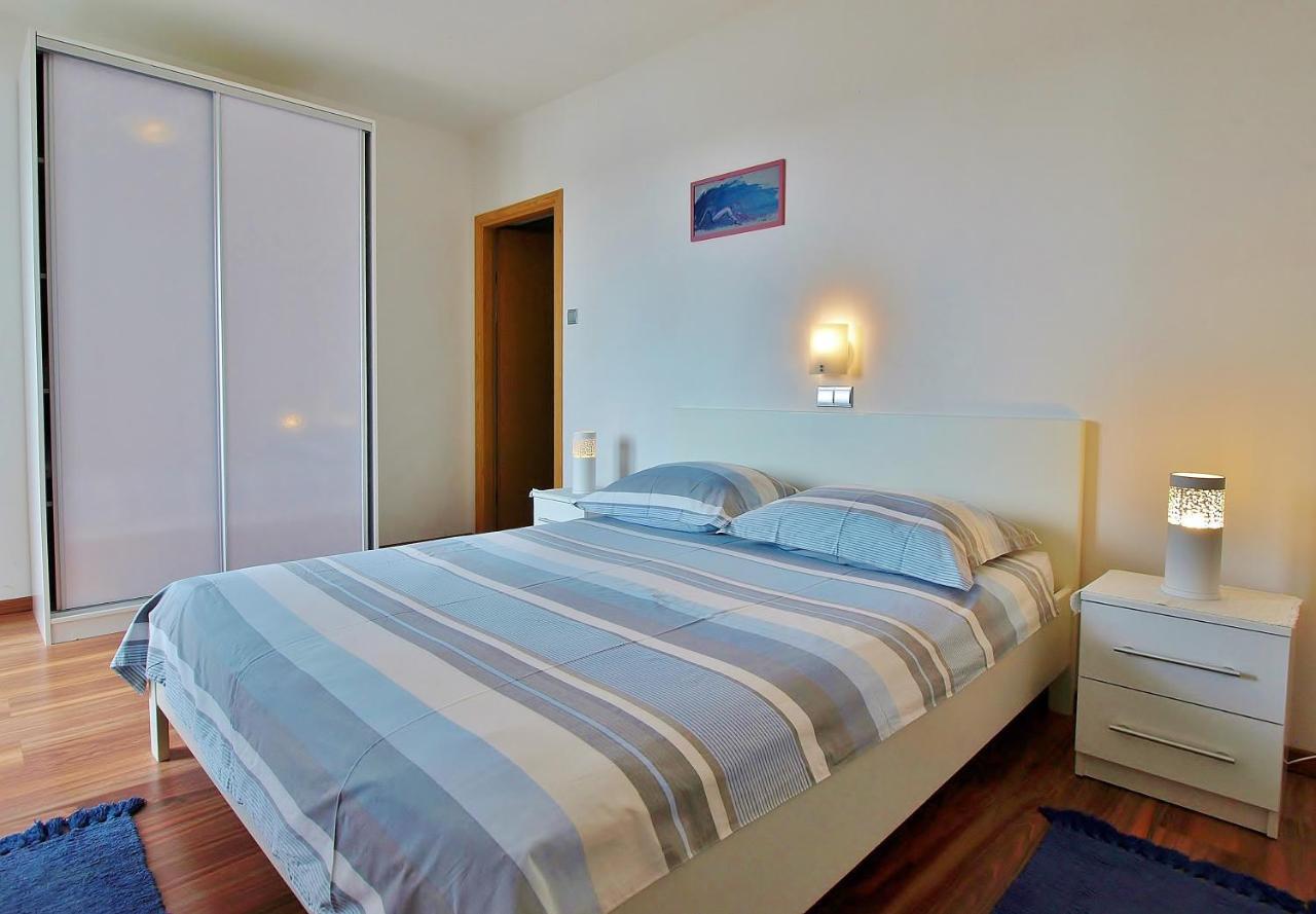 Apartments Eufemija Rab Town Luaran gambar