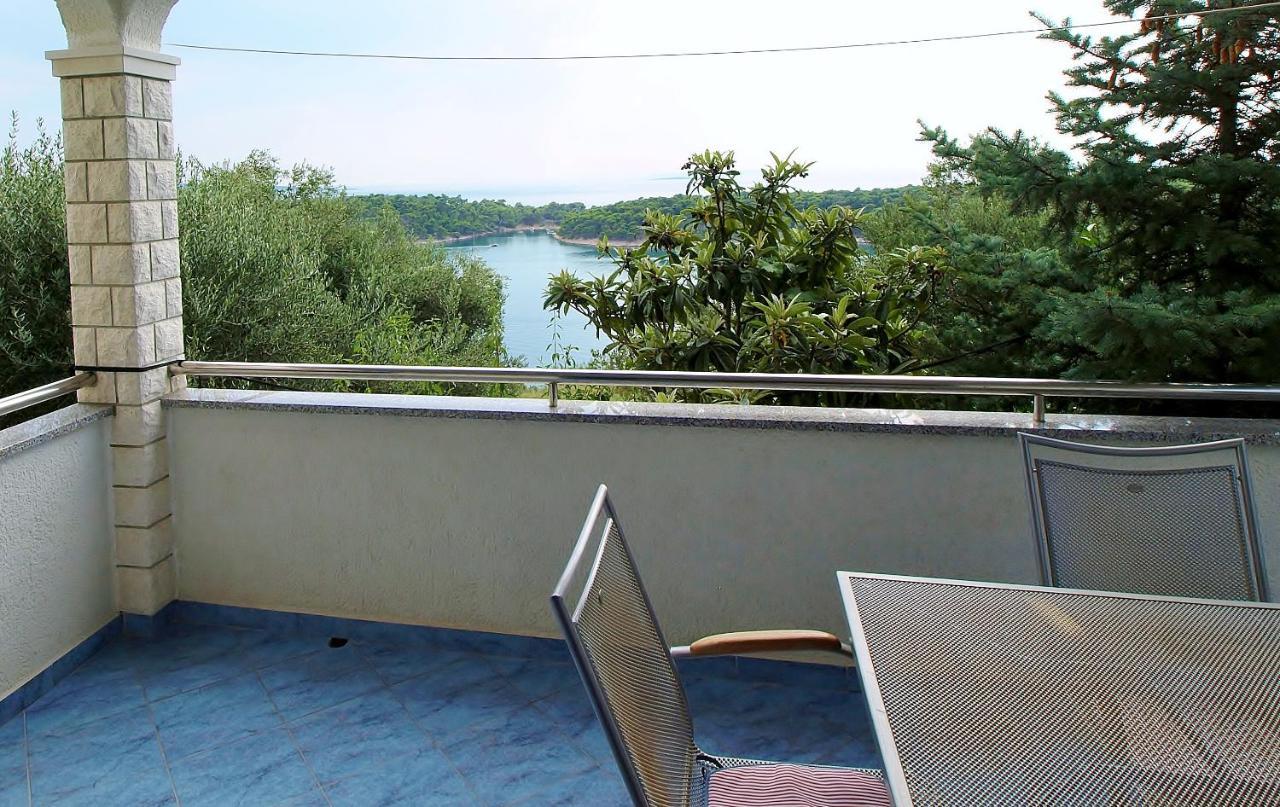 Apartments Eufemija Rab Town Luaran gambar