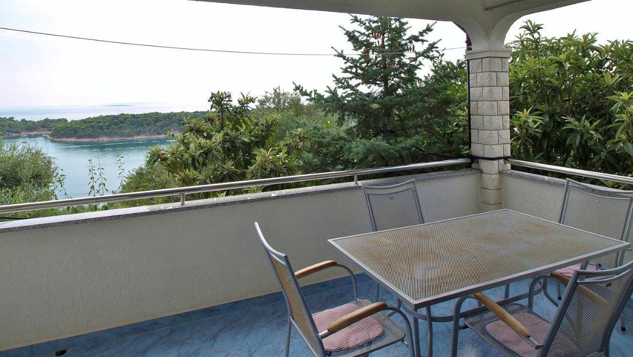 Apartments Eufemija Rab Town Luaran gambar