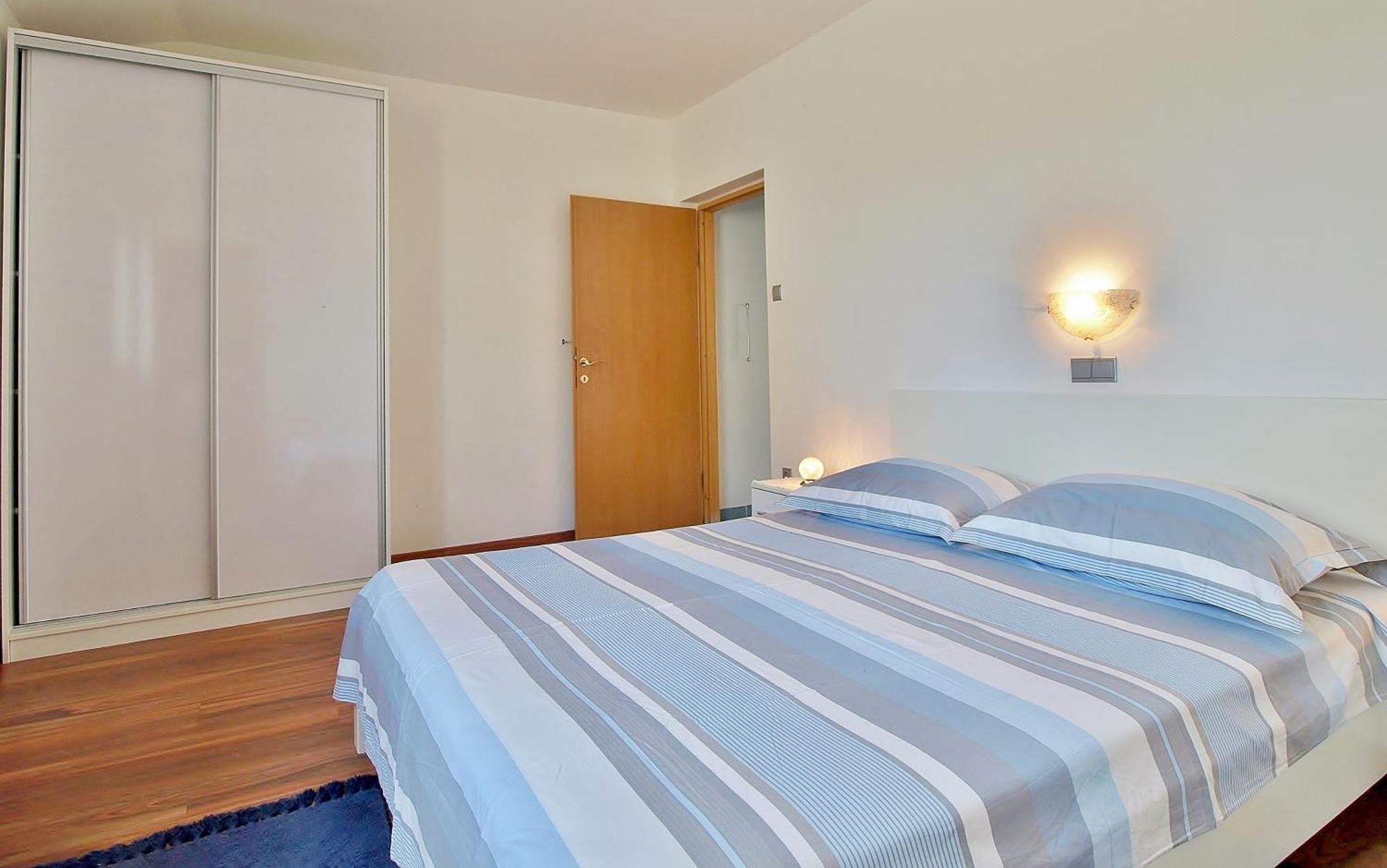 Apartments Eufemija Rab Town Luaran gambar
