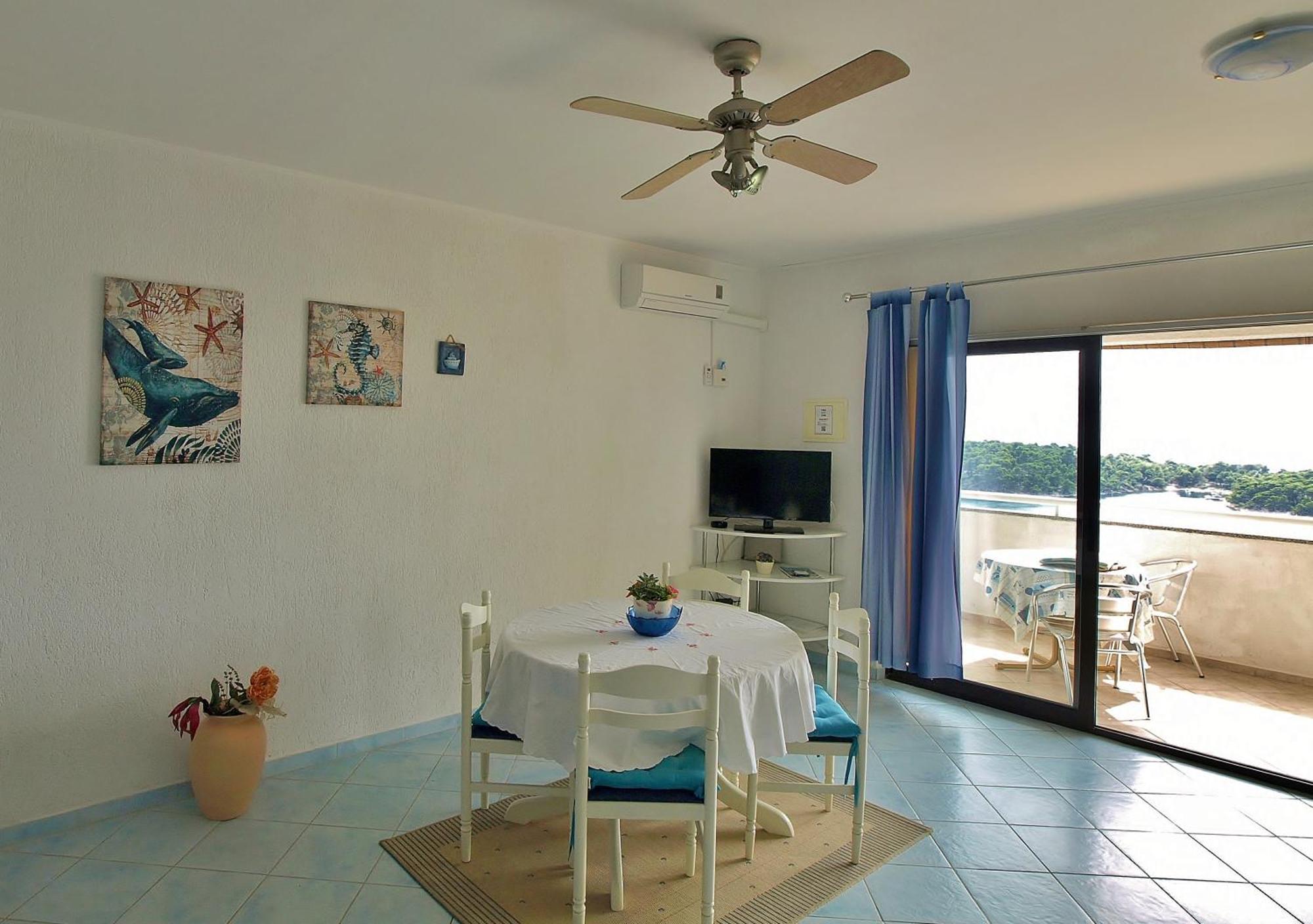 Apartments Eufemija Rab Town Luaran gambar